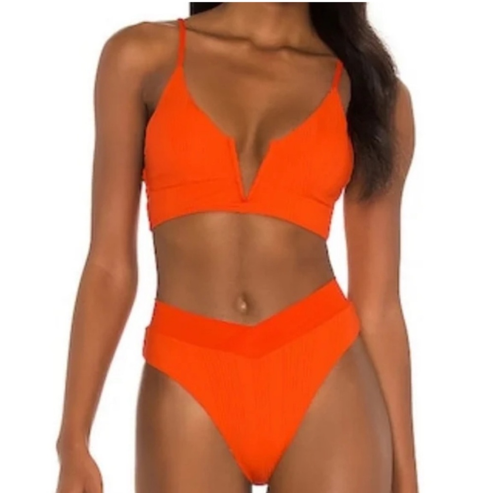 L*space siren top court bottom medium poppy